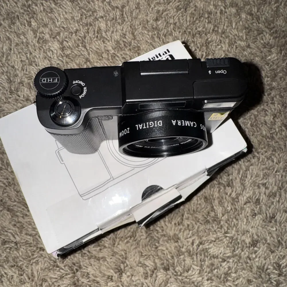 Digital Camera 3in LCD 180 Degree Flip Screen Digital Camera, 30MP 2.7K HD Video